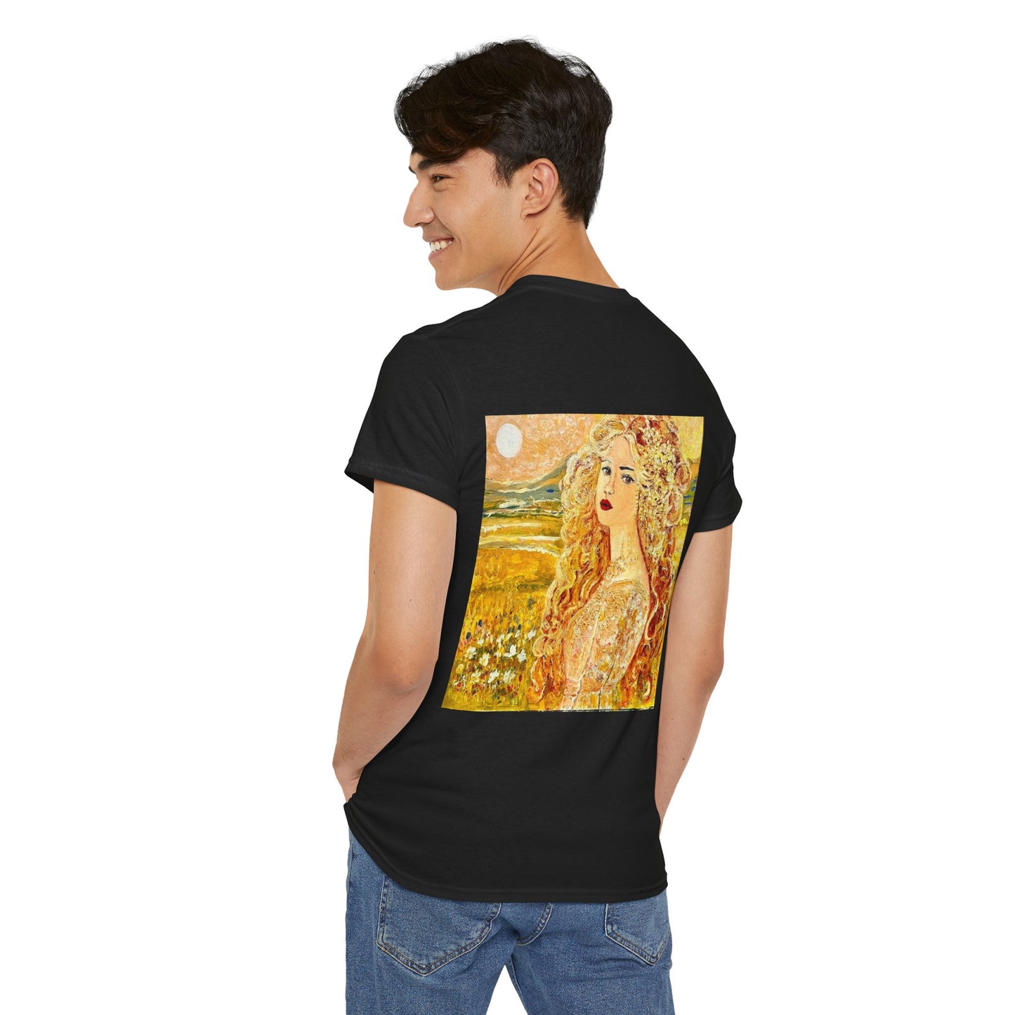 Queen of Summer- Amazing Unisex Heavy Cotton Short Sleeve Tee Shirts!
