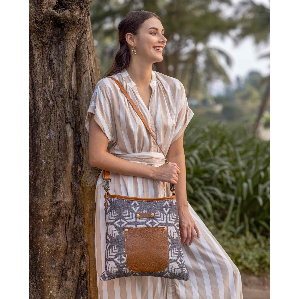 *Myra Bag LEAFLIKE SHOULDER BAG S-2870*    LandtoSeaHome.com